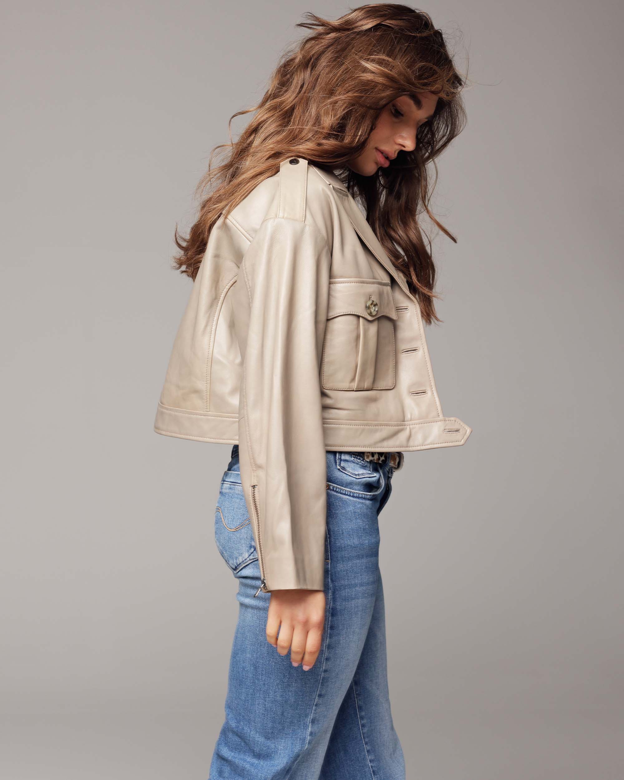 Taupe